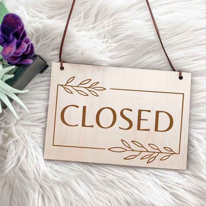 Reversible Open & Closed Sign | Engraved Hanging Sign