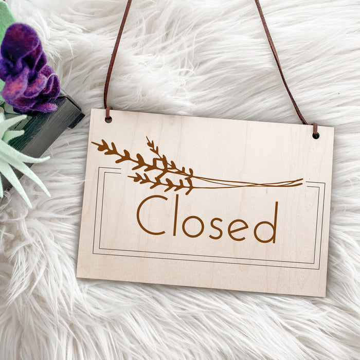 Reversible Open & Closed Sign | Engraved Hanging Sign